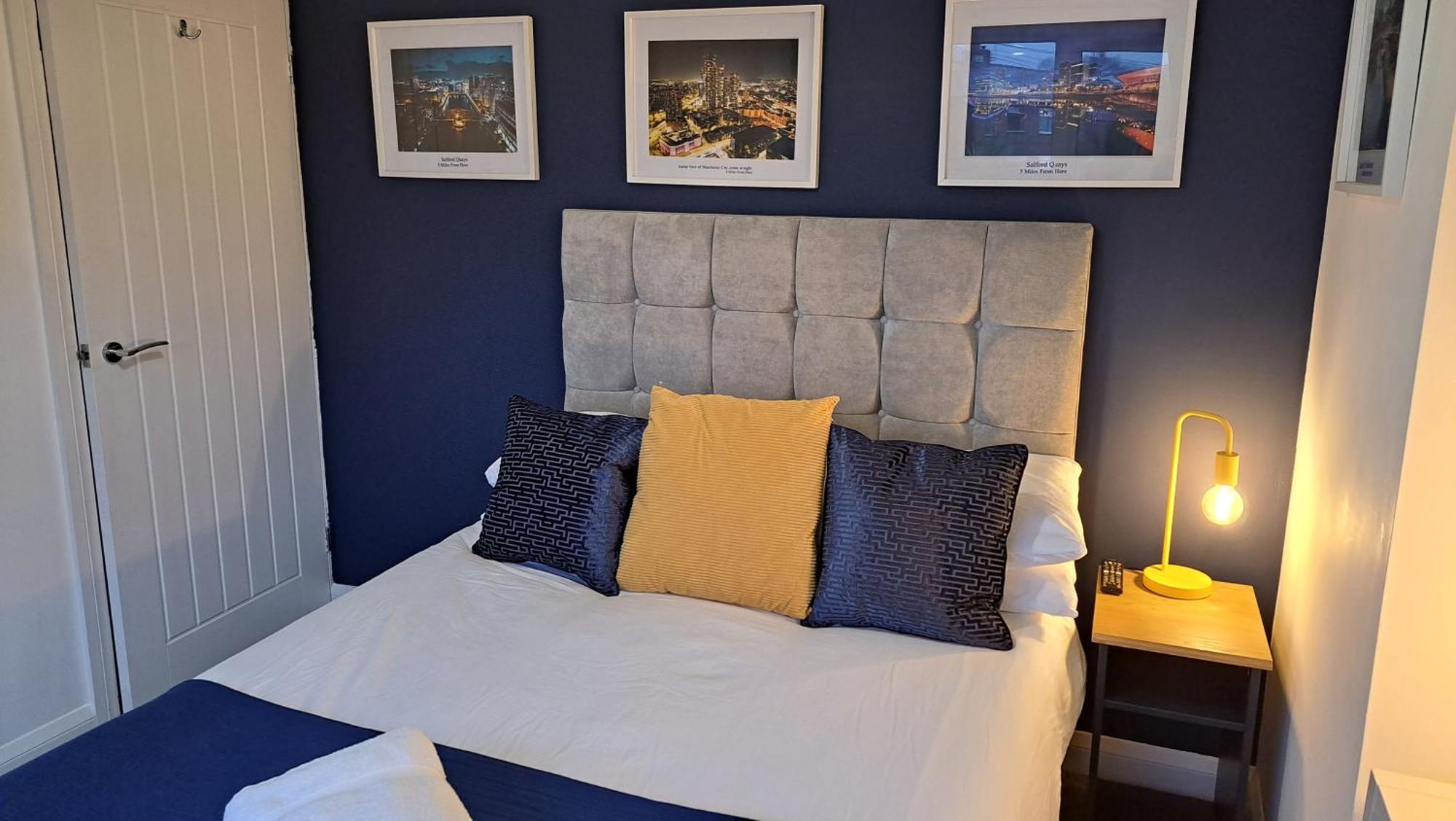 Casa de férias The Heart - Cosy 3 Bedroom House With Double Driveway And Garden In Manchester